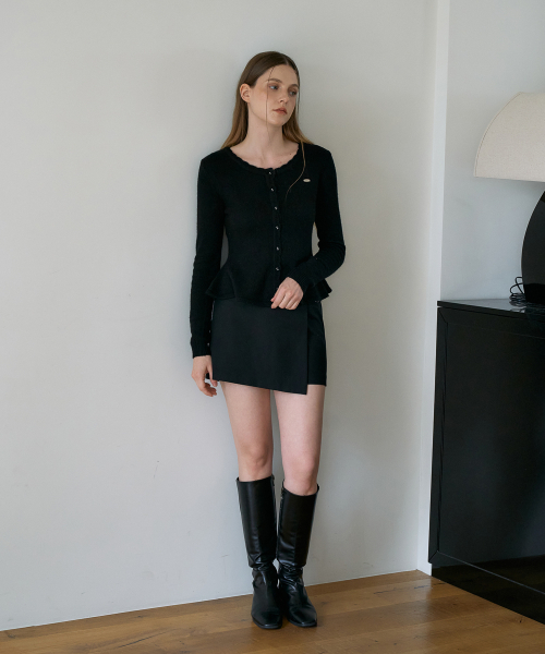 DEHEVE（デヘヴェ）の「Flare Frill Cardigan [Black]（カーディガン/ボレロ・レディース・ブラック・OS）」の4枚目の写真
