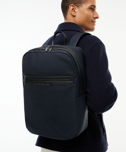 TOMMY HILFIGER(トミーヒルフィガー)の「アーバンテックバックパック(バックパック/リュック・メンズ・ブラック/ネイビー・FREE)」の1枚目の写真
