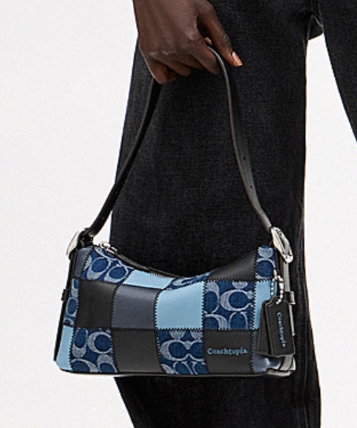 Coachtopia(コーチトピア)の「オルター/エゴ スモール スラウチー ショルダー バッグ(ショルダーバッグ・レディース・ブルー系その他・ONE)」の1枚目の写真
