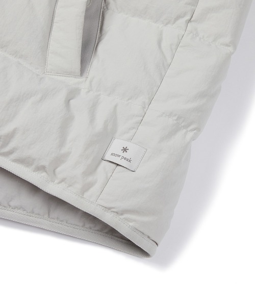 Snow Peak(スノーピーク)の「Snow Peak / LAND LIGHT DOWN VEST ランド ライトダウンベスト 海外限定(ベスト・メンズ・ブラック/ブラウン・M/L)」の15枚目の写真