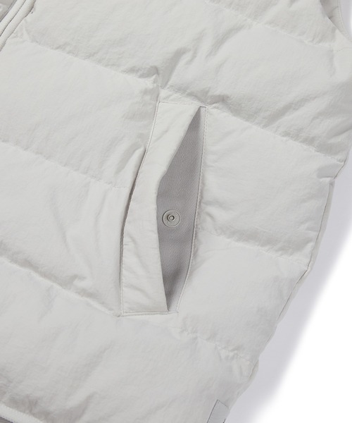 Snow Peak(スノーピーク)の「Snow Peak / LAND LIGHT DOWN VEST ランド ライトダウンベスト 海外限定(ベスト・メンズ・ブラック/ブラウン・M/L)」の14枚目の写真