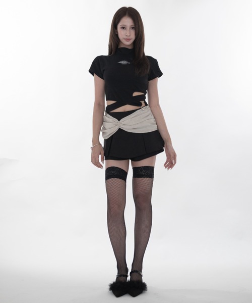Melviianne(メルヴィアンヌ)の「Asymmetric Ring Tops(Tシャツ/カットソー・レディース・White/Black・MEDIUM/SMALL)」の6枚目の写真