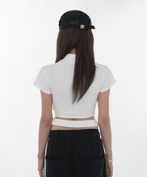 Melviianne(メルヴィアンヌ)の「Asymmetric Ring Tops(Tシャツ/カットソー・レディース・White/Black・MEDIUM/SMALL)」の11枚目の写真