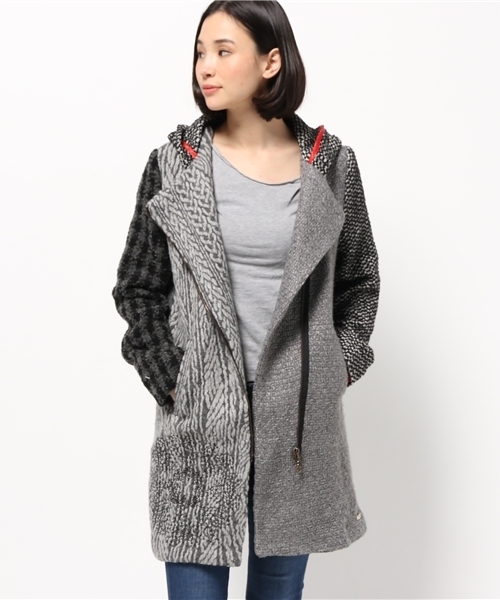 Desigual（デシグアル）の「[Desigual/デシグアル]アシンメトリーな合わせのグレーコート（モッズコート・レディース・グレー・MEDIUM/X-LARGE/LARGE/XX-LARGE/SMALL/XXX-LARGE）」の6枚目の写真