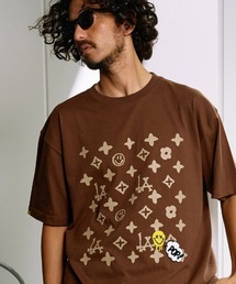 STUD MUFFIN（スタッドマフィン）の「mt10773- 5.6ozコットンジャージー モノグラムハンドグラフィ-サガラパッチワークSSシャツ(714-02953)（Tシャツ/カットソー）」