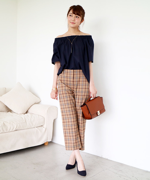 N.（N. Natural Beauty Basic）（エヌエヌナチュラルビューティーベーシック）の「先染めチェックストレッチパンツ（その他パンツ・レディース・ベージュ系その他/グレー系その他・MEDIUM/SMALL）」の8枚目の写真