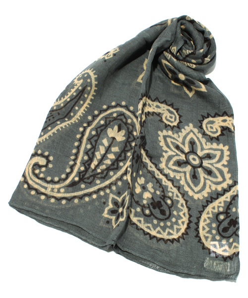 Ray BEAMS（レイビームス）の「Ctrl freak / バンダナ ストール（ストール/ショール・レディース・グレー/レッド/ネイビー・ONE SIZE）」の2枚目の写真