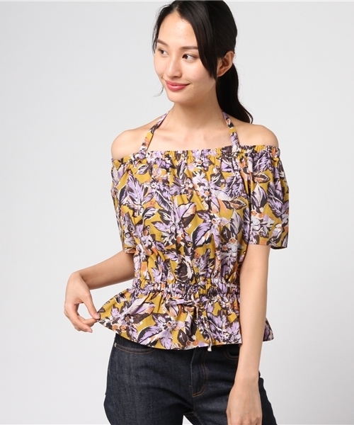 Khaju（カージュ）の「Khaju:フラワープリントホルターネックブラウス（シャツ/ブラウス・レディース・ピンクゴールド/オフホワイト・ONE SIZE）」の10枚目の写真