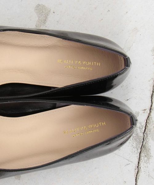 BEAUTY&YOUTH UNITED ARROWS（ビューティーアンドユースユナイテッドアローズ）の「BY∴ フェイクエナメルVカットフラットパンプス ◆（パンプス・レディース・ブラック/レッド・35h/37/36/36h/37h/38）」の5枚目の写真