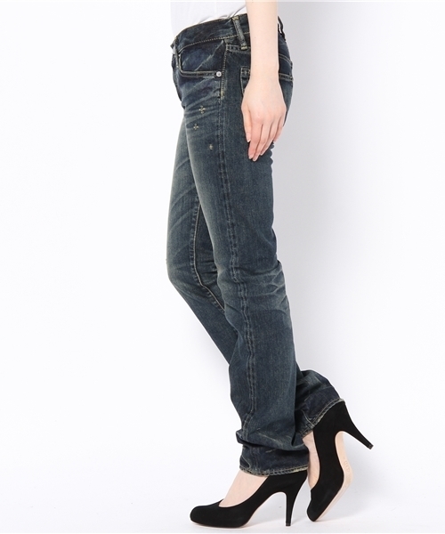 HYSTERIC GLAMOUR（ヒステリックグラマー）の「NOBU加工デニムスリムストレートパンツ（デニムパンツ・レディース・インディゴブルー・XX-SMALL/X-SMALL/SMALL/MEDIUM）」の2枚目の写真