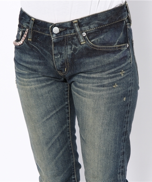 HYSTERIC GLAMOUR（ヒステリックグラマー）の「NOBU加工デニムスリムストレートパンツ（デニムパンツ・レディース・インディゴブルー・XX-SMALL/X-SMALL/SMALL/MEDIUM）」の4枚目の写真