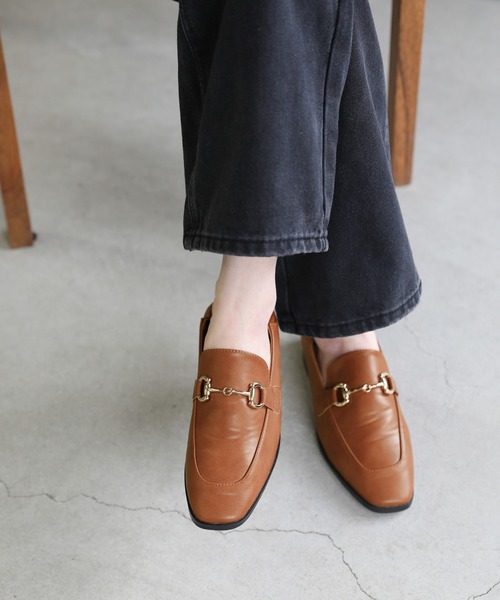 select MOCA（セレクトモカ）の「柔らかく履きやすいフェイクレザーゴールドビット付きローファー（ローファー・レディース・キャメル/ブラック/ブラウン・37inch/38inch/39inch）」の10枚目の写真