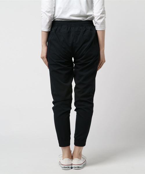 UNDER ARMOUR（アンダーアーマー）の「レディース ランニングロングパンツ /  ストームアウトアンドバックパンツ（その他パンツ・レディース・ブラック・SM/XL/LG/MD）」の3枚目の写真