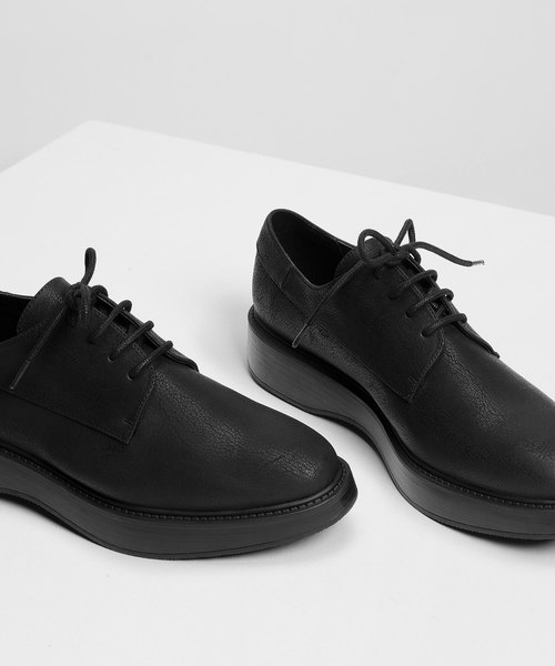 CHARLES & KEITH(チャールズ & キース)の「クラシックダービーシューズ / Classic Derby Shoes(ドレスシューズ・レディース・ブラック/ブラック系その他2・23cm/23.5cm/24.5cm/25cm/25.5cm)」の6枚目の写真