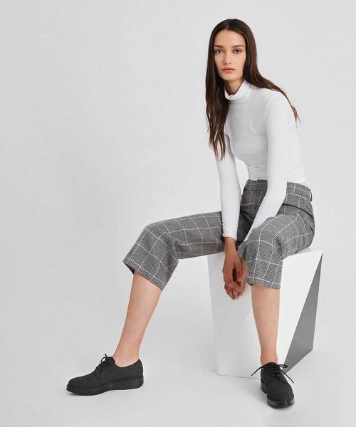 CHARLES & KEITH(チャールズ & キース)の「クラシックダービーシューズ / Classic Derby Shoes(ドレスシューズ・レディース・ブラック/ブラック系その他2・23cm/23.5cm/24.5cm/25cm/25.5cm)」の9枚目の写真