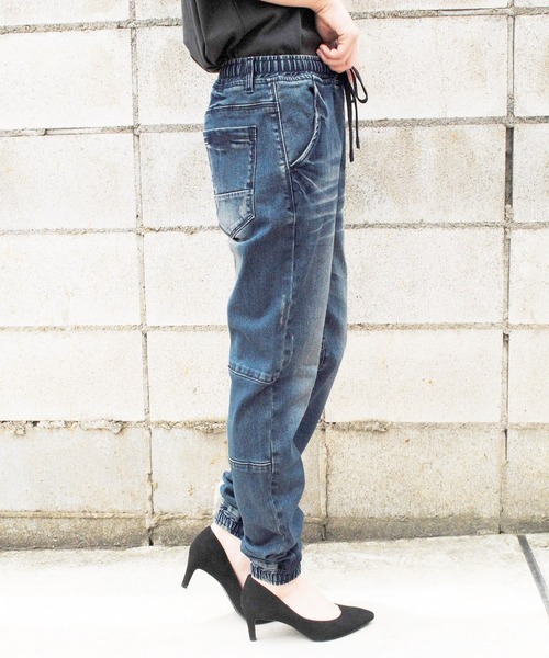 BEATJIVE（ビートジャイブ）の「デニムパンツ ジョガーパンツ ヴィンテージ加工 ストレッチ キレイめ ゆったり レディース（デニムパンツ・レディース・ネイビー/サックスブルー/インディゴブルー/ブラック系その他2/ブラック系その他・1/2）」の6枚目の写真