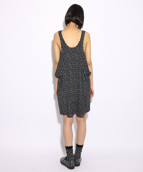 i（アイ）の「iドットプリントタンクワンピース（ワンピース・レディース・ホワイト/ブラック・FREE）」の4枚目の写真