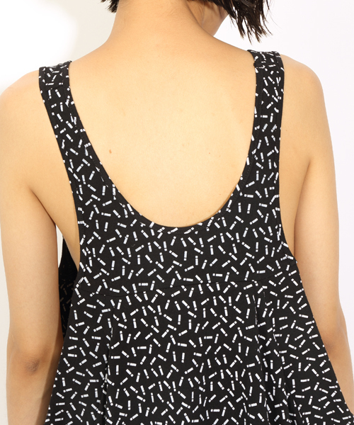 i（アイ）の「iドットプリントタンクワンピース（ワンピース・レディース・ホワイト/ブラック・FREE）」の5枚目の写真