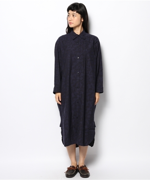 BEAMS BOY（ビームスボーイ）の「BEAMS BOY / ペイズリー スリットシャツワンピース（シャツワンピース・レディース・チャコールグレー/ネイビー・ONE SIZE）」の3枚目の写真