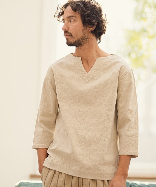 CAMBIO（カンビオ）の「mlt2839-Cotton Linen Basic Fit Key Neck 3-4 Sleeve Tee カットソー（Tシャツ/カットソー・メンズ・ブラック/キナリ・M/L）」の8枚目の写真