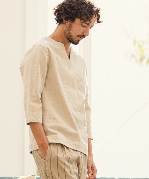 CAMBIO（カンビオ）の「mlt2839-Cotton Linen Basic Fit Key Neck 3-4 Sleeve Tee カットソー（Tシャツ/カットソー・メンズ・ブラック/キナリ・M/L）」の9枚目の写真