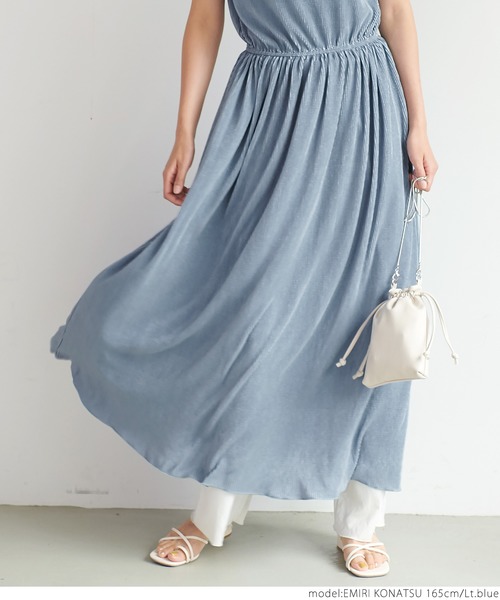 coca（coca）（コカ）の「光沢プリーツワンピース（ワンピース・レディース・ライトブルー・ONE SIZE）」の8枚目の写真