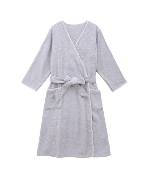 blooming FLORA（ブルーミングフローラ）の「【お風呂上りをもっと快適に】Cotton100％ スフレfineタオル バスローブ（ルームウェア/パジャマ・レディース・ラベンダー/ピンク/ホワイト×ネイビー/ホワイト×ピンク/ブルー/モカ/ベージュ/スモークピンク/グレー・LARGE/MEDIUM）」の7枚目の写真