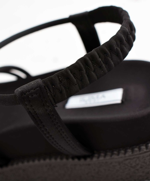 EVOL（イーボル）の「低反発クッション入りプラットフォームサンダル（サンダル・レディース・ブラック/ブラウン/カーキ/ベージュ/グレー・S/M/L）」の13枚目の写真