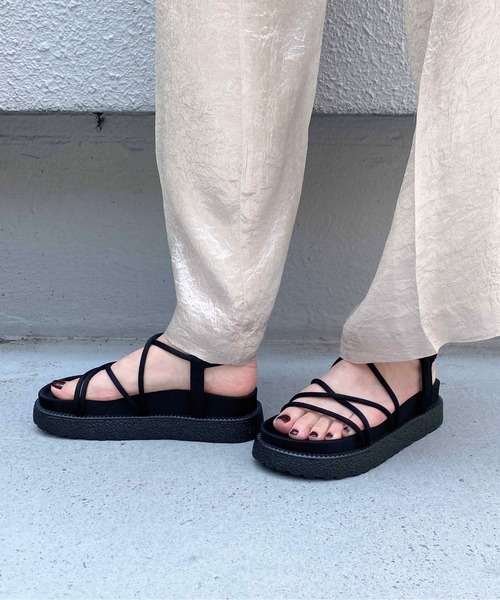 EVOL（イーボル）の「低反発クッション入りプラットフォームサンダル（サンダル・レディース・ブラック/ブラウン/カーキ/ベージュ/グレー・S/M/L）」の19枚目の写真