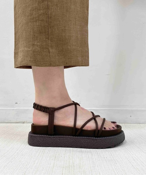 EVOL（イーボル）の「低反発クッション入りプラットフォームサンダル（サンダル・レディース・ブラック/ブラウン/カーキ/ベージュ/グレー・S/M/L）」の18枚目の写真