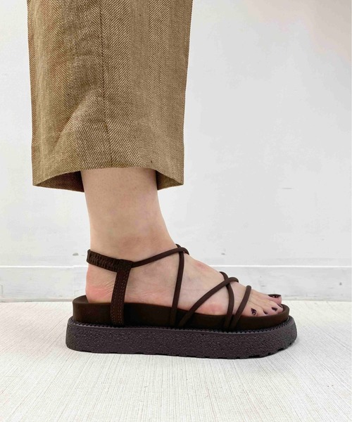 EVOL（イーボル）の「低反発クッション入りプラットフォームサンダル（サンダル・レディース・ブラック/ブラウン/カーキ/ベージュ/グレー・S/M/L）」の17枚目の写真
