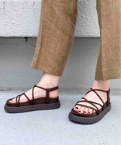 EVOL（イーボル）の「低反発クッション入りプラットフォームサンダル（サンダル・レディース・ブラック/ブラウン/カーキ/ベージュ/グレー・S/M/L）」の22枚目の写真