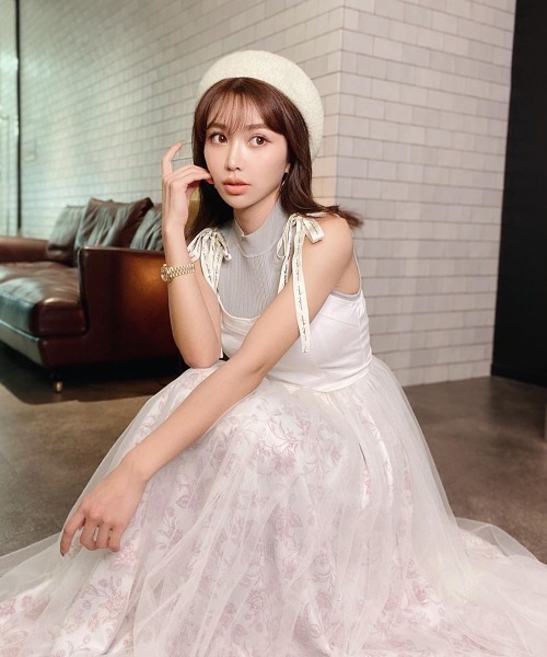 新品タグ付き flower eimy frill ribbonワンピース EIMY ISTOIRE（エイミーイストワール）の「Amanda flower eimy