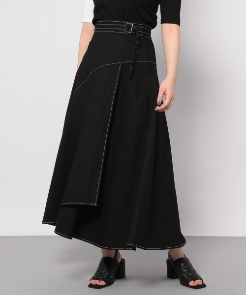 PAGEBOY（ページボーイ）の「ステッチワークラップフウスカート（スカート・レディース・ブラック/グレイッシュベージュ・FREE）」の2枚目の写真