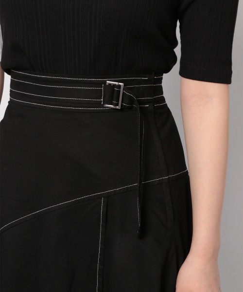 PAGEBOY（ページボーイ）の「ステッチワークラップフウスカート（スカート・レディース・ブラック/グレイッシュベージュ・FREE）」の7枚目の写真