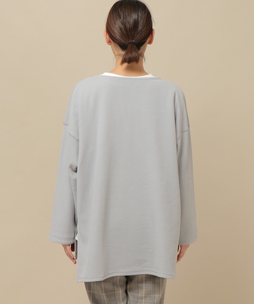 ikka(イッカ)の「カットボンディングキーネックプルオーバー(Tシャツ/カットソー・レディース・チャコールグレー/グレー/オフホワイト・M)」の5枚目の写真