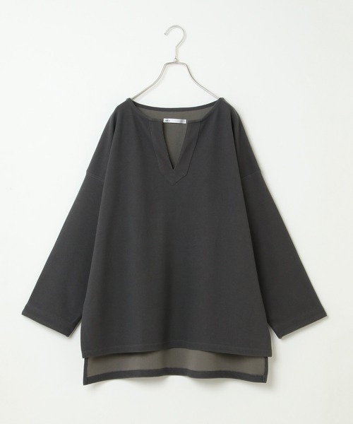 ikka(イッカ)の「カットボンディングキーネックプルオーバー(Tシャツ/カットソー・レディース・チャコールグレー/グレー/オフホワイト・M)」の17枚目の写真