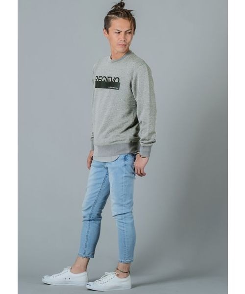 REGIEVO(レジエボ)の「REGIEVOロゴトレーナー(スウェット・メンズ・ブラック/ライトグレー/オフホワイト・M/L/XL/S)」の17枚目の写真