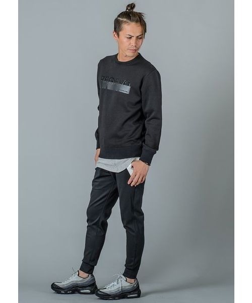 REGIEVO(レジエボ)の「REGIEVOロゴトレーナー(スウェット・メンズ・ブラック/ライトグレー/オフホワイト・M/L/XL/S)」の12枚目の写真