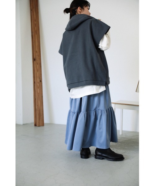 BLACK BY MOUSSY（ブラックバイマウジー）の「sleeve less parka（スリーブレスパーカー）（パーカー・レディース・チャコールグレー/ホワイト/ベージュ・FREE）」の19枚目の写真