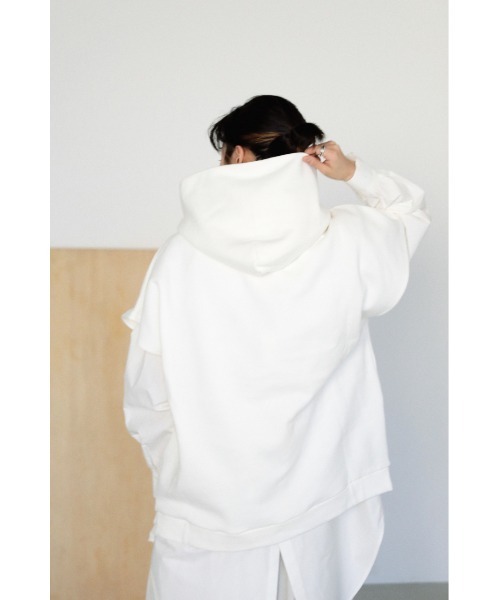 BLACK BY MOUSSY（ブラックバイマウジー）の「sleeve less parka（スリーブレスパーカー）（パーカー・レディース・チャコールグレー/ホワイト/ベージュ・FREE）」の20枚目の写真