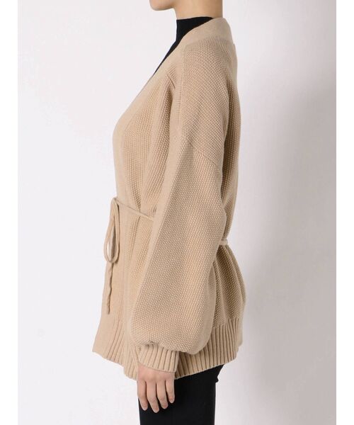 LAGUNAMOON(ラグナムーン)の「タック編みニットカーディガン(カーディガン/ボレロ・レディース・チャコールグレー/ベージュ/アイボリー・FREE)」の5枚目の写真