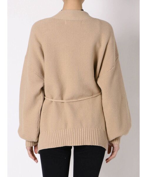 LAGUNAMOON(ラグナムーン)の「タック編みニットカーディガン(カーディガン/ボレロ・レディース・チャコールグレー/ベージュ/アイボリー・FREE)」の14枚目の写真