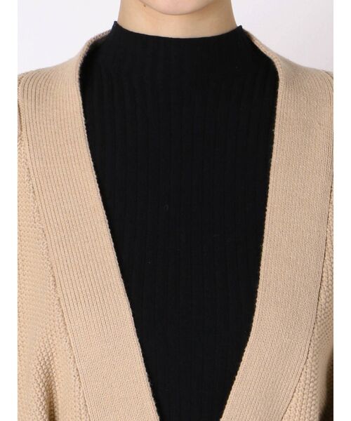 LAGUNAMOON(ラグナムーン)の「タック編みニットカーディガン(カーディガン/ボレロ・レディース・チャコールグレー/ベージュ/アイボリー・FREE)」の7枚目の写真