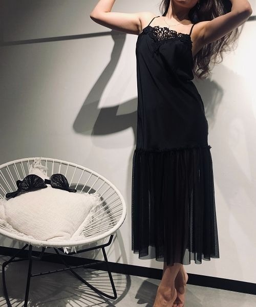 ANNEBRA（アンブラ）の「Hollywood ロングナイティ（ワンピース