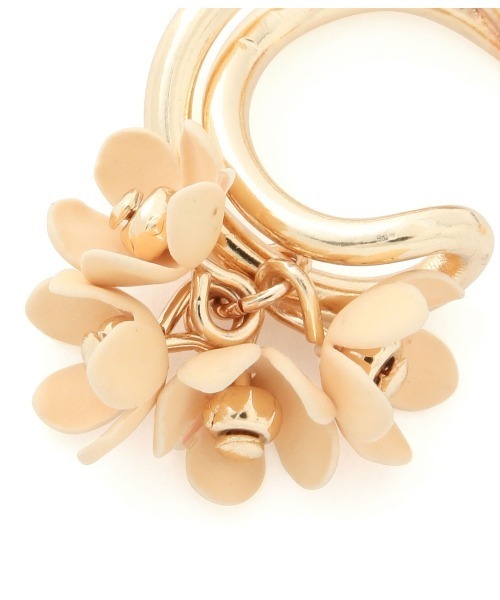 ROPE' PICNIC(ロペピクニック)の「カラーフラワーフープピアス(ピアス(両耳用)・レディース・ダークラベンダー/オレンジ系その他・FREE)」の4枚目の写真