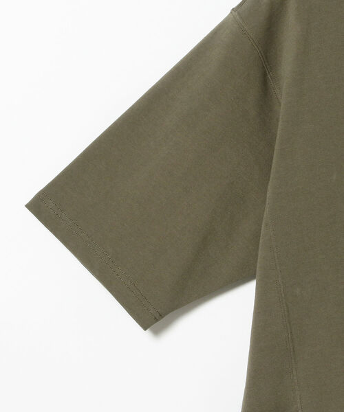 BEAMS（ビームス）の「BEAMS / サイドポケット ビッグTシャツ（Tシャツ/カットソー・メンズ・ホワイト/オリーブ・LARGE/MEDIUM/SMALL/X-LARGE）」の17枚目の写真