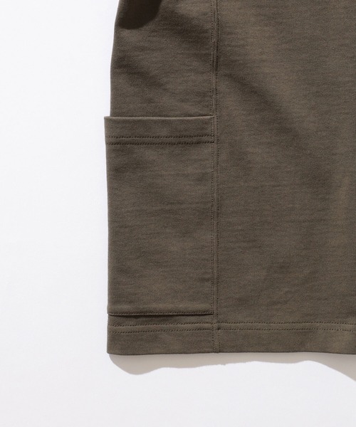 BEAMS（ビームス）の「BEAMS / サイドポケット ビッグTシャツ（Tシャツ/カットソー・メンズ・ホワイト/オリーブ・LARGE/MEDIUM/SMALL/X-LARGE）」の5枚目の写真