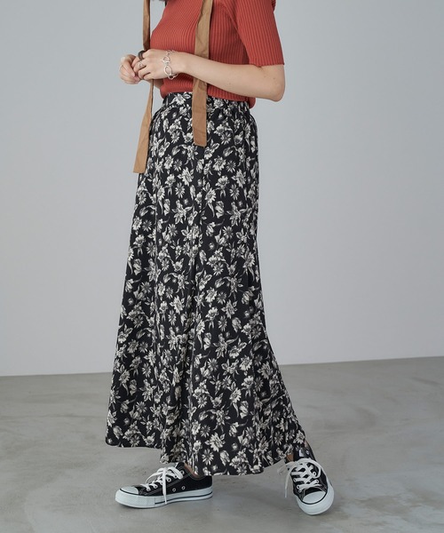 Chaco closet(チャコ クローゼット)の「フレア切り替えマーメイドシルエットプリントロングスカート(スカート・レディース・ブラック/ブラウン/アイボリー/ブラック系その他/ブラウン系その他/ブラック系その他2・FREE)」の22枚目の写真