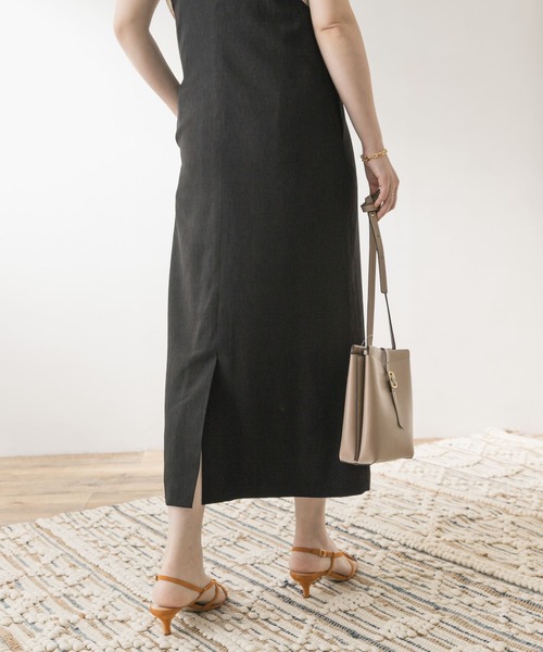 F by ROSSO（エフバイロッソ）の「F by ROSSO　ロングジャンパースカート（ジャンパースカート・レディース・ブラック/ベージュ・36/38）」の9枚目の写真